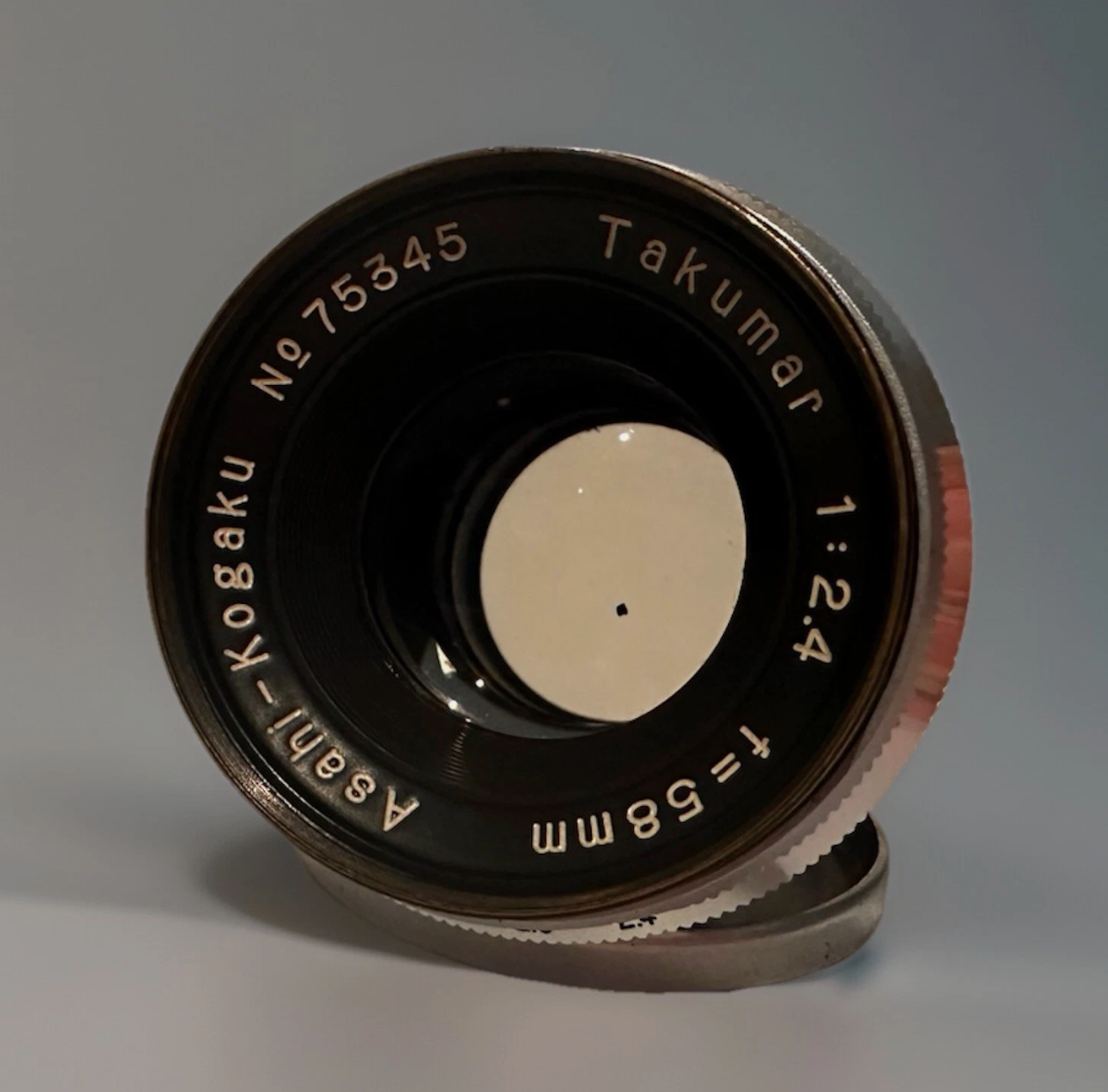 Asahiflex IIA Camera w/Asahi-Kogaku Takumar 1:2.4 f=58mm Lens