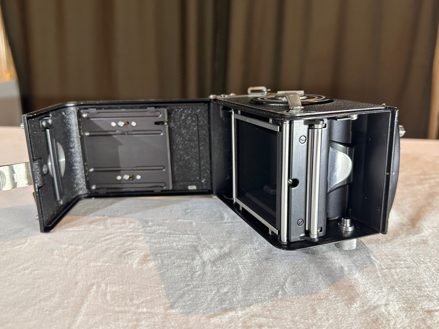 Rolleiflex M-X Synch 3.5A TL Camera with Schneider Xenar f/3.5, 75mm Lens