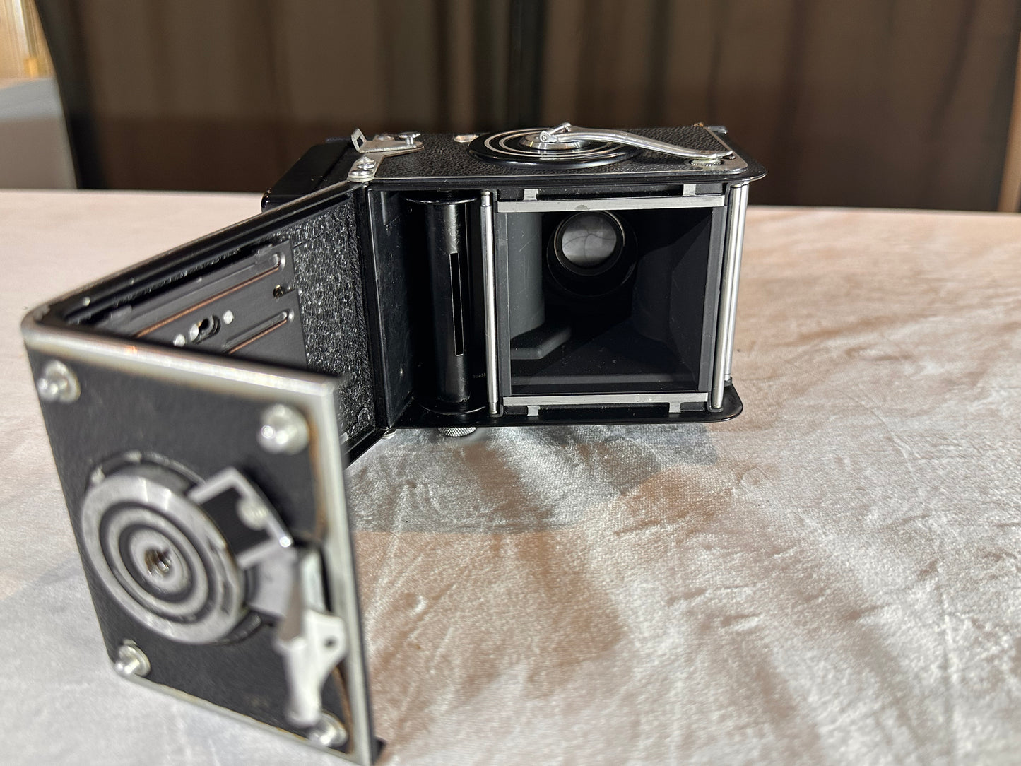 Rolleiflex M-X Synch 3.5A TL Camera with Schneider Xenar f/3.5, 75mm Lens