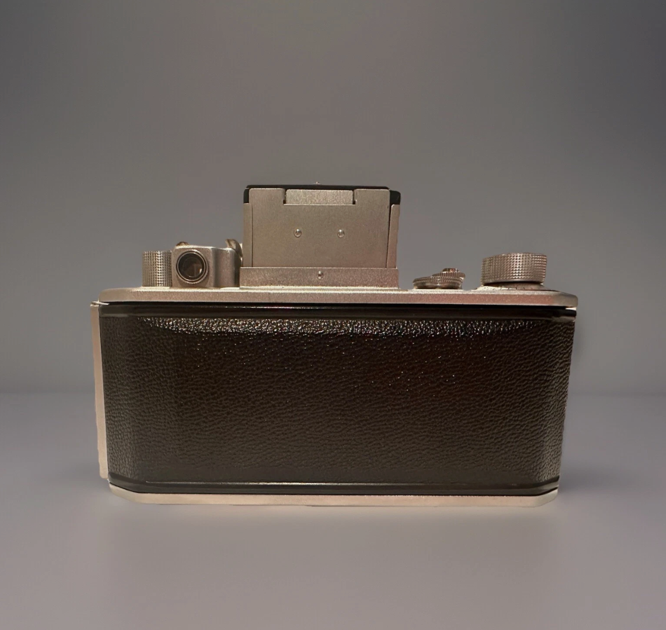Asahiflex IIA Camera w/Asahi-Kogaku Takumar 1:2.4 f=58mm